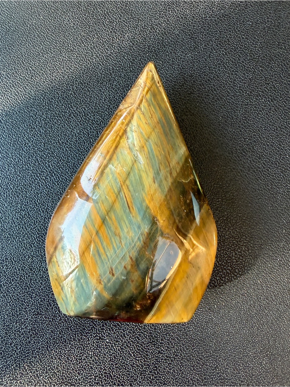 Tigers eye crystal water drop shape gem